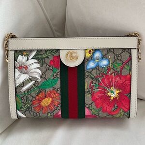 Gucci Beige Floral Shoulder Bag with Gold Accents